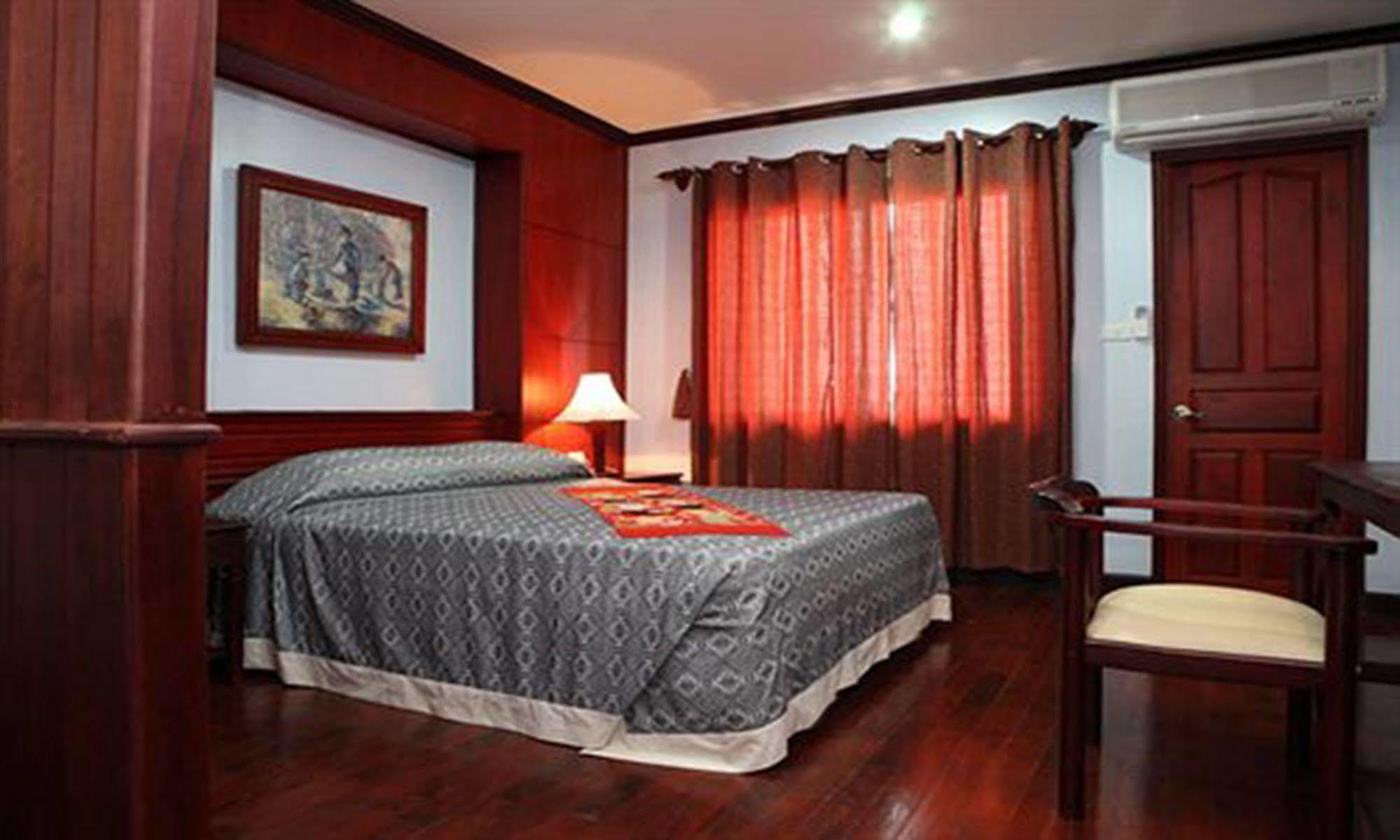 Vansana Riverside Hotel Vientián Exterior foto